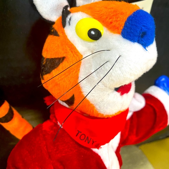 KELLOGGS VINTAGE 2002 TONY THE TIGER BOXER NWT 11” - Picture 6 of 8